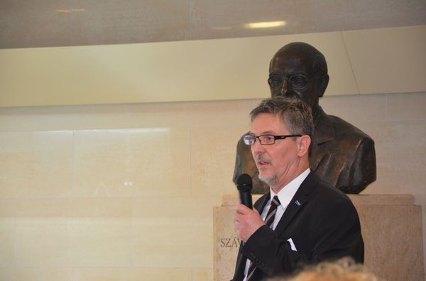 hungarocoat_2014_22_20141203_2003692088